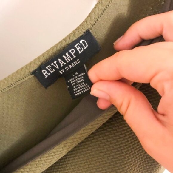 Revamped by Sirens dress size L - Picture 5 of 5